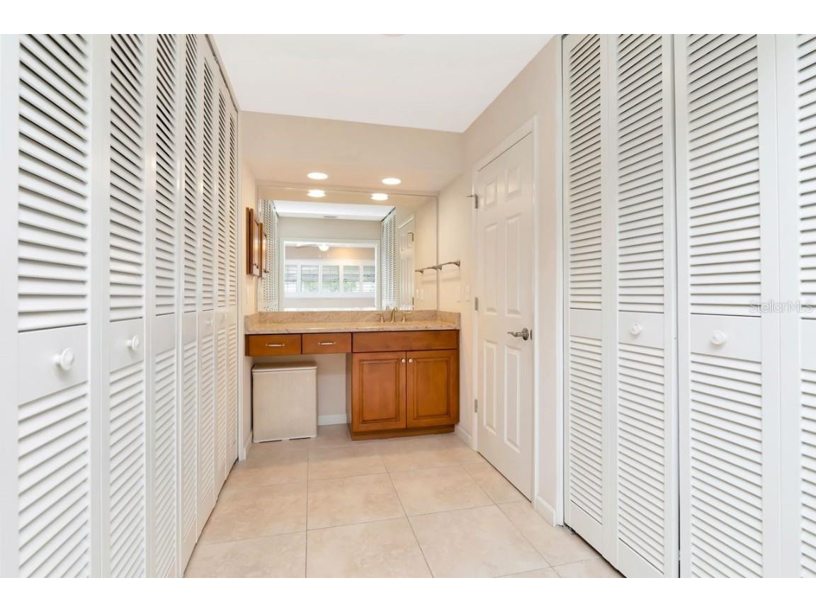 1113 45th Avenue NE Saint Petersburg FL 33703 TB8427296 image34