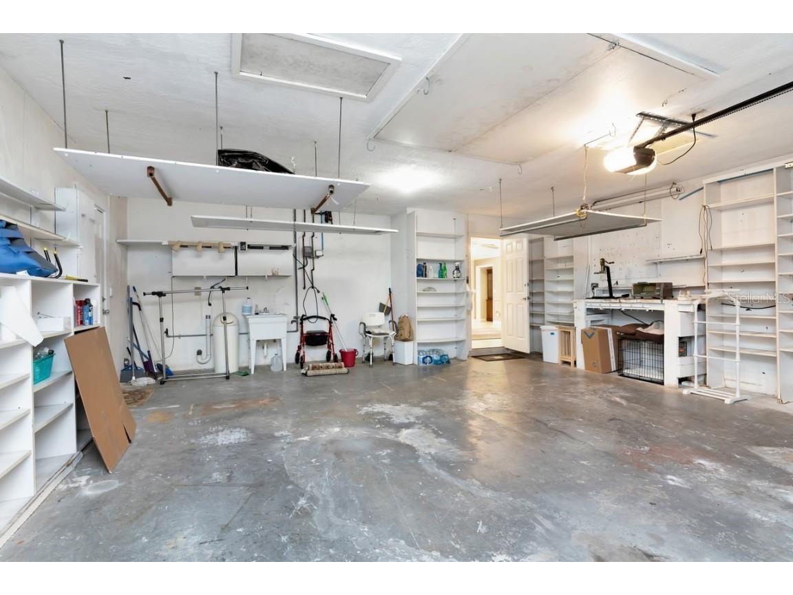 1113 45th Avenue NE Saint Petersburg FL 33703 TB8427296 image40