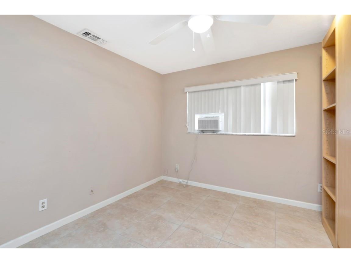 1113 45th Avenue NE Saint Petersburg FL 33703 TB8427296 image44