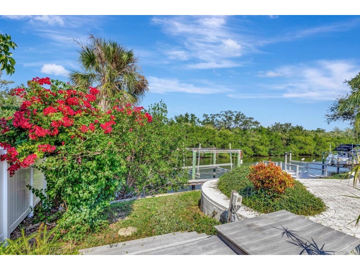 1113 45th Avenue NE Saint Petersburg FL 33703 TB8427296 image50