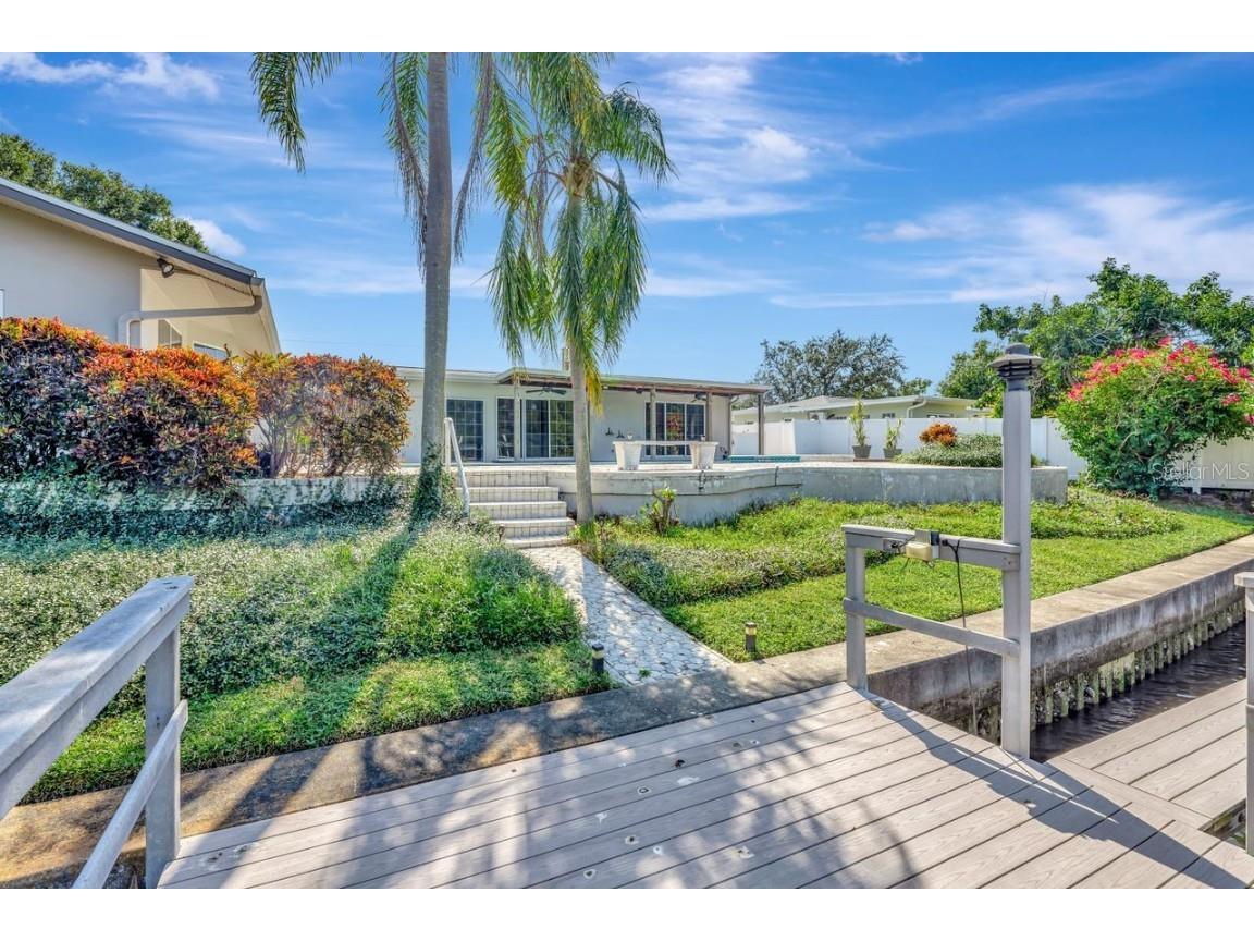 1113 45th Avenue NE Saint Petersburg FL 33703 TB8427296 image55