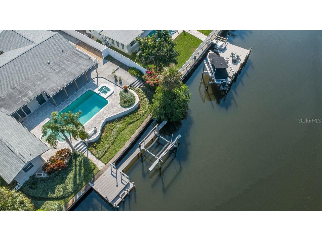 1113 45th Avenue NE Saint Petersburg FL 33703 TB8427296 image63