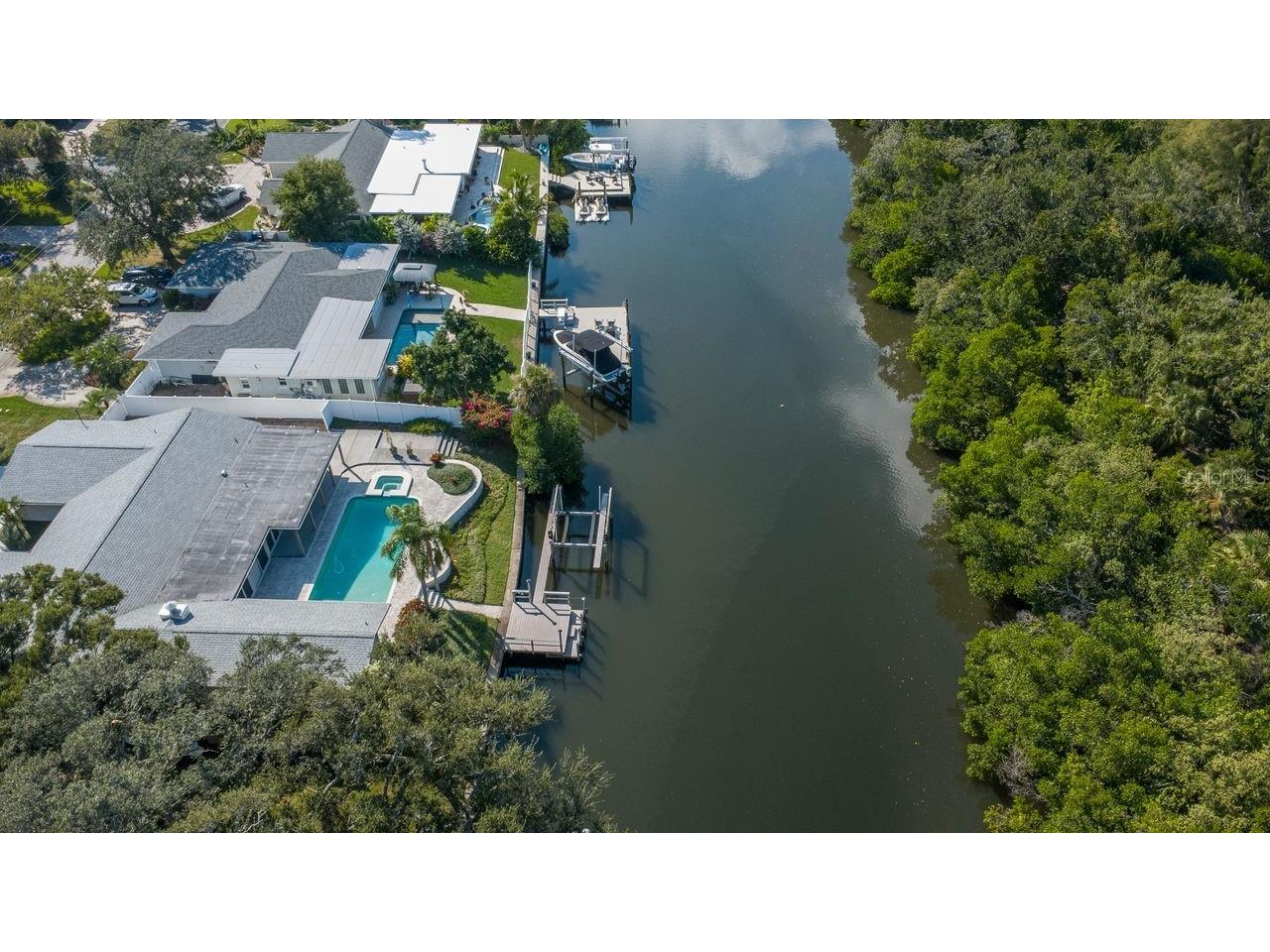 1113 45th Avenue NE Saint Petersburg FL 33703 TB8427296 image64