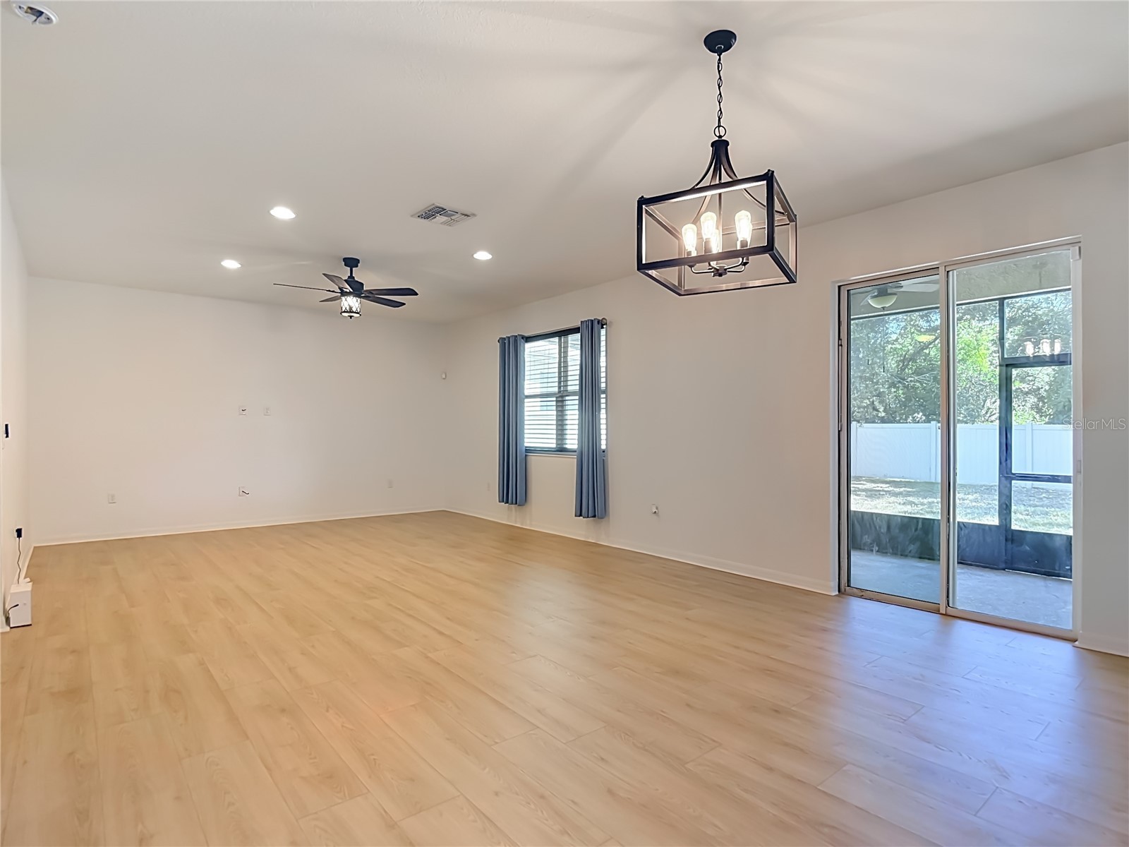 1113 Canyon Oaks Drive Brandon FL 33510 TB8515873 image3