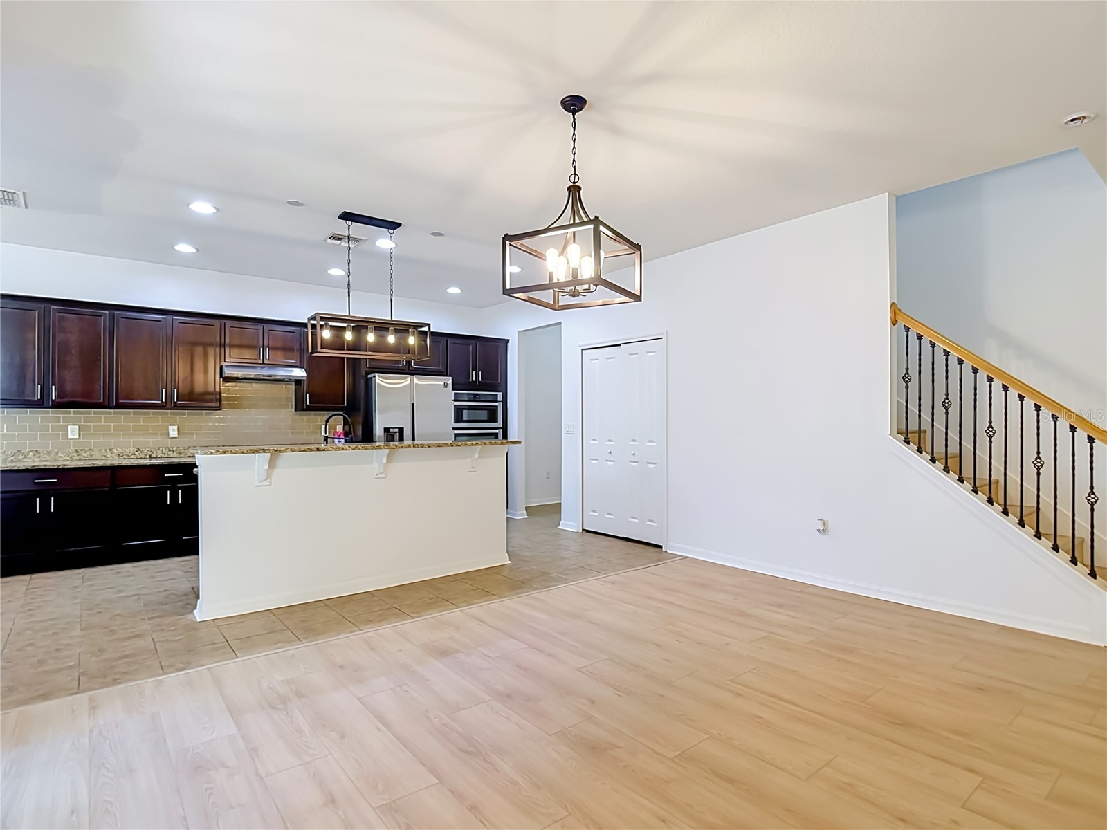 1113 Canyon Oaks Drive Brandon FL 33510 TB8515873 image8