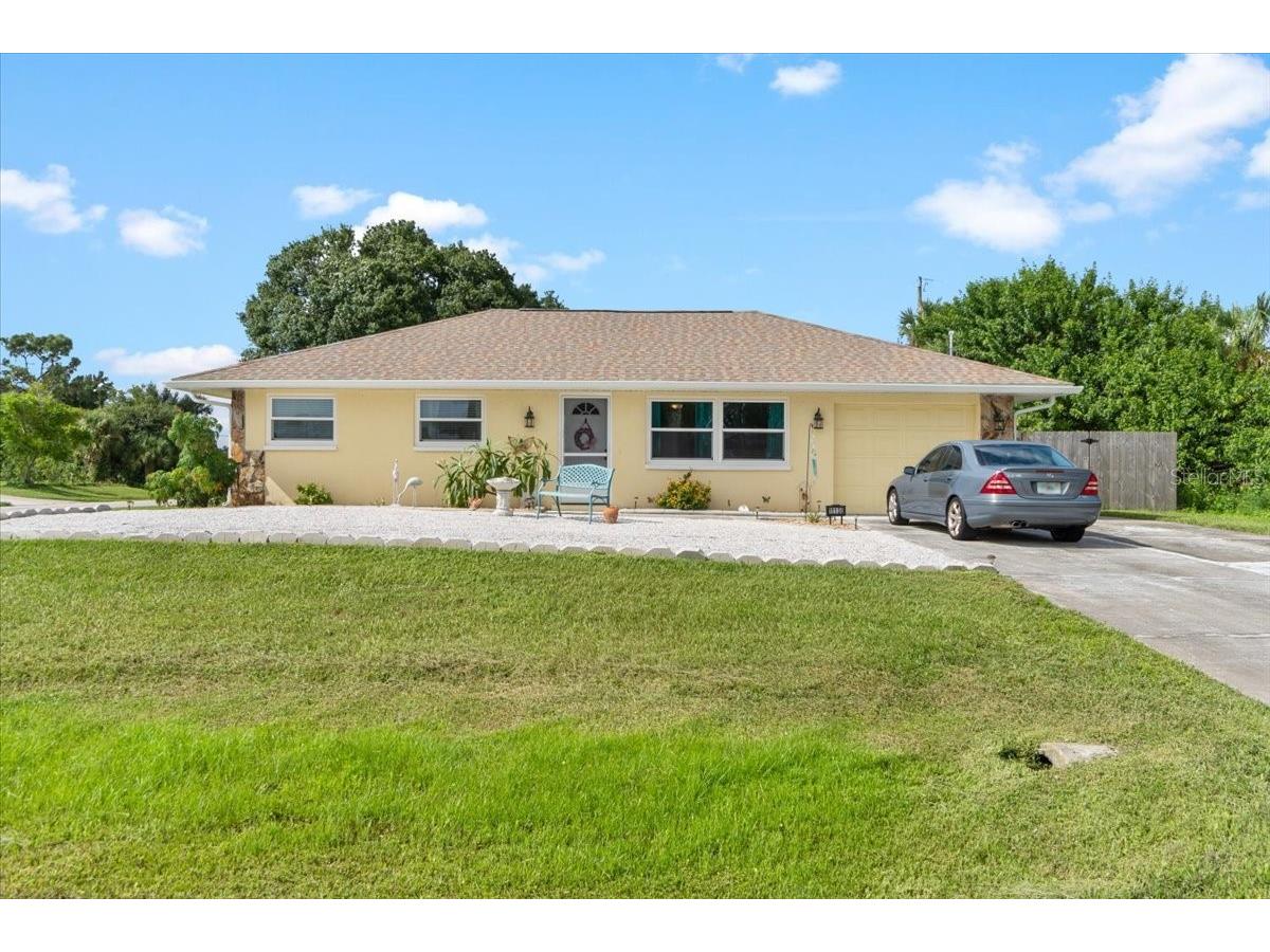 11130 Rockwell Avenue Englewood FL 34224 D6145744 image1