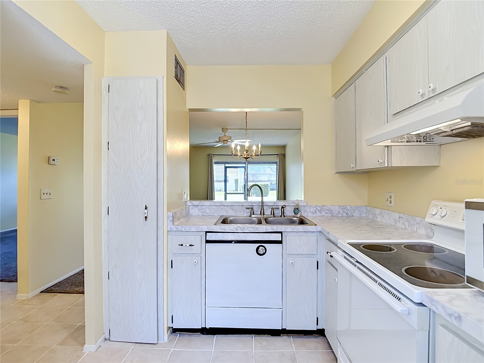 11132 Pembridge Court #6 Port Richey FL 34668 W7885102 image9