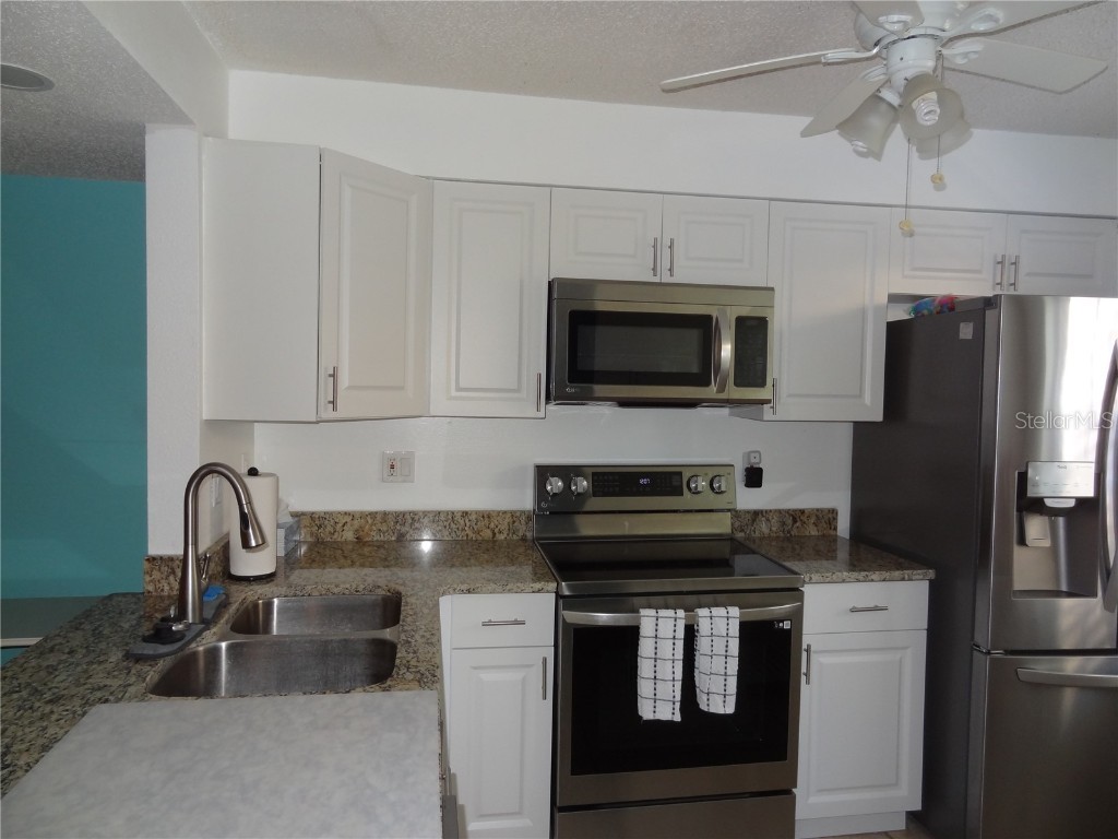 11135 Carriage Hill Drive #3 Port Richey FL 34668 W7880829 image6