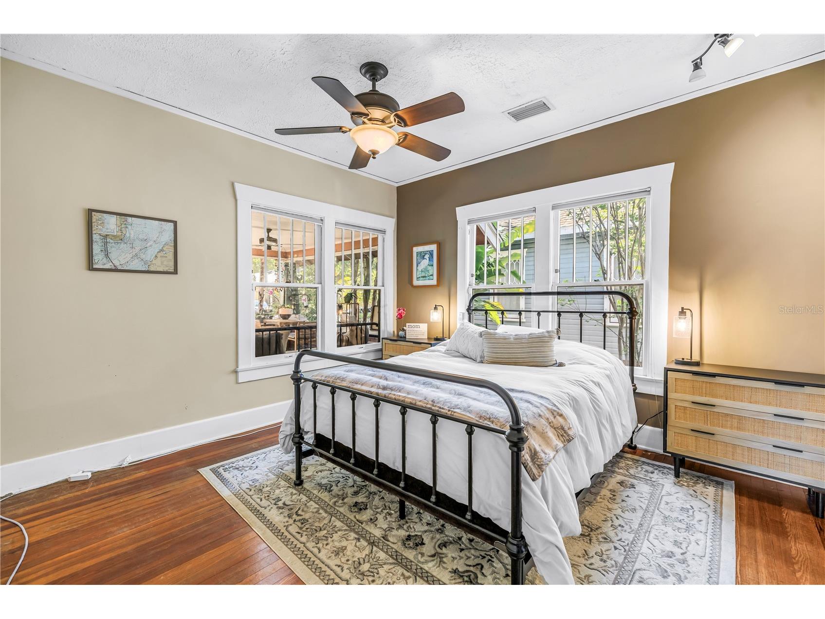 1114 3rd Street N Saint Petersburg FL 33701 TB8512320 image25