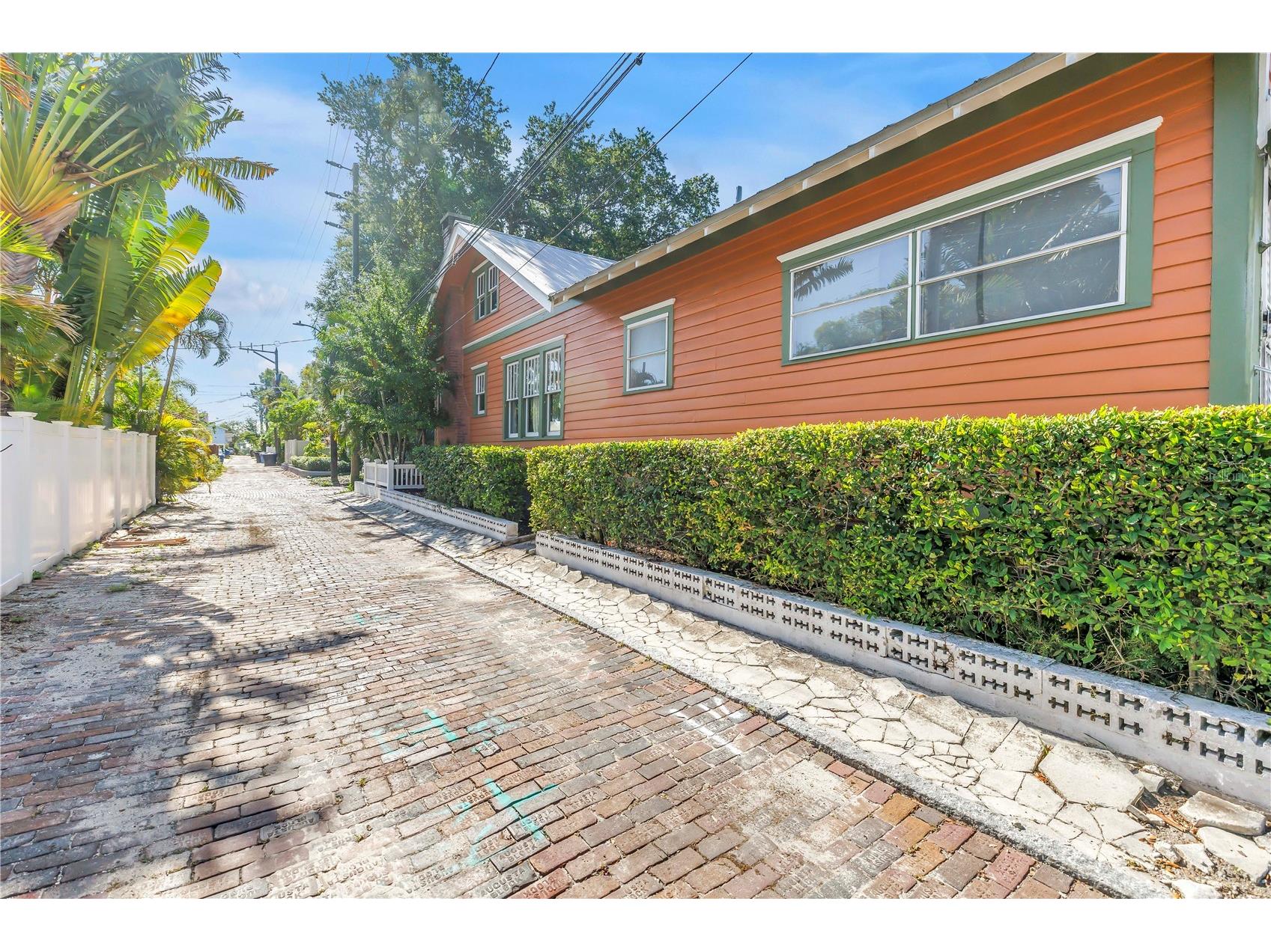 1114 3rd Street N Saint Petersburg FL 33701 TB8512320 image38