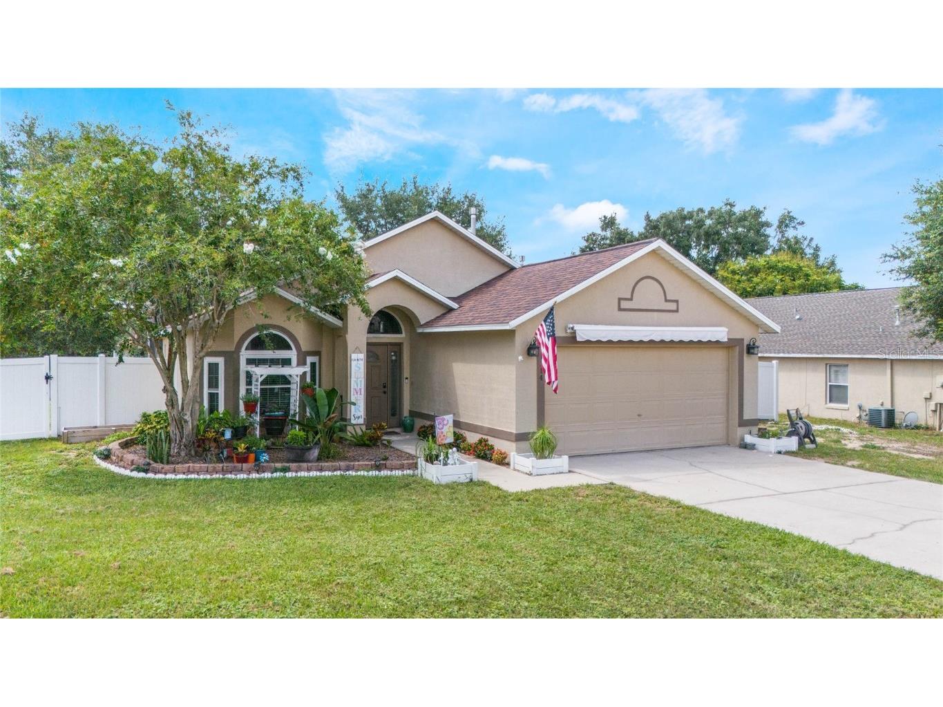 1114 Breezy Knoll Street Minneola FL 34715 - LAKE MINNEOLA/CLERMONT CHAIN G5073043 image1