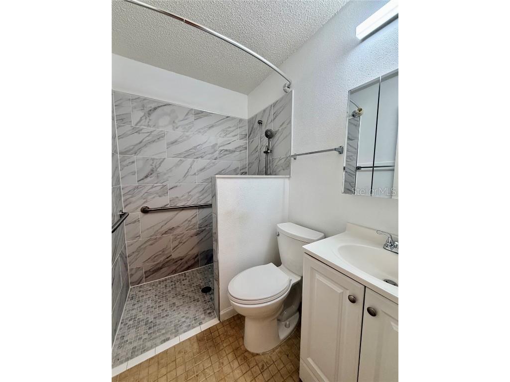 1114 Castlemay Circle Dunedin FL 34698 TB8452291 image16