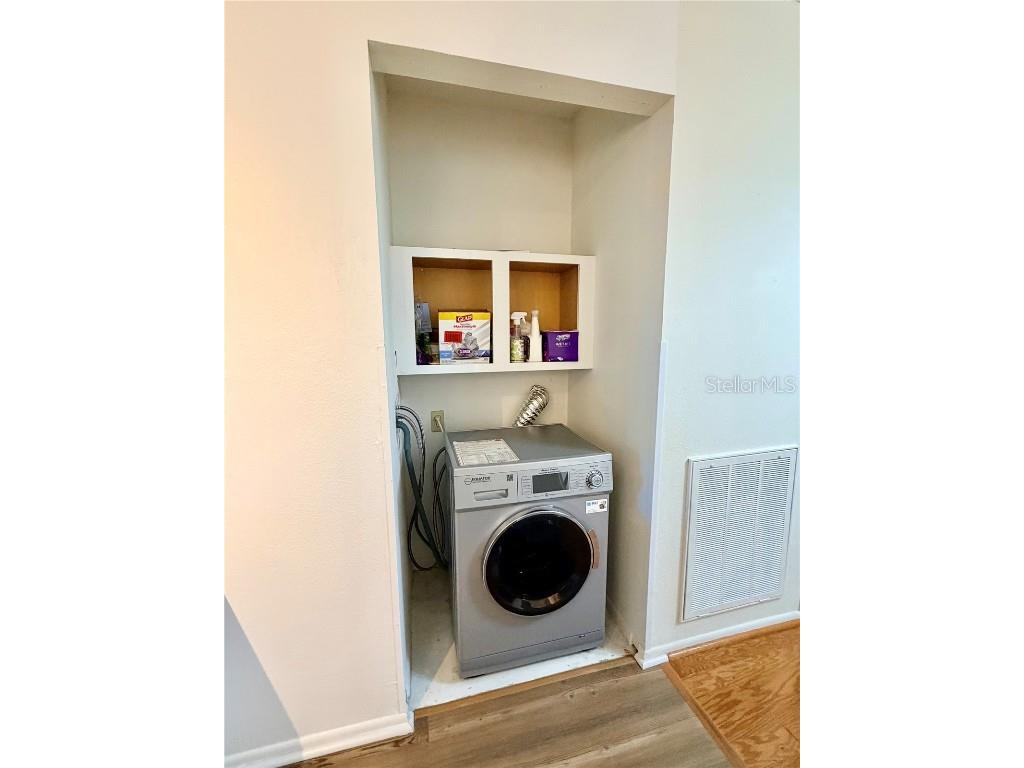 1114 Castlemay Circle Dunedin FL 34698 TB8452291 image28