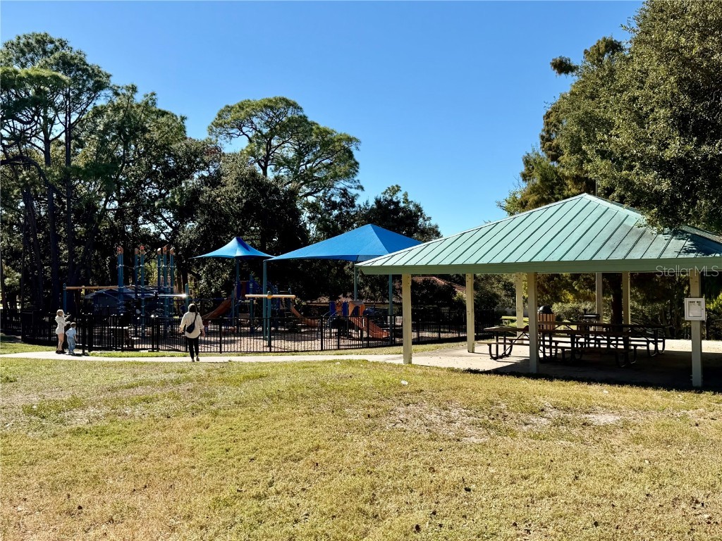 1114 Castlemay Circle Dunedin FL 34698 TB8452291 image34