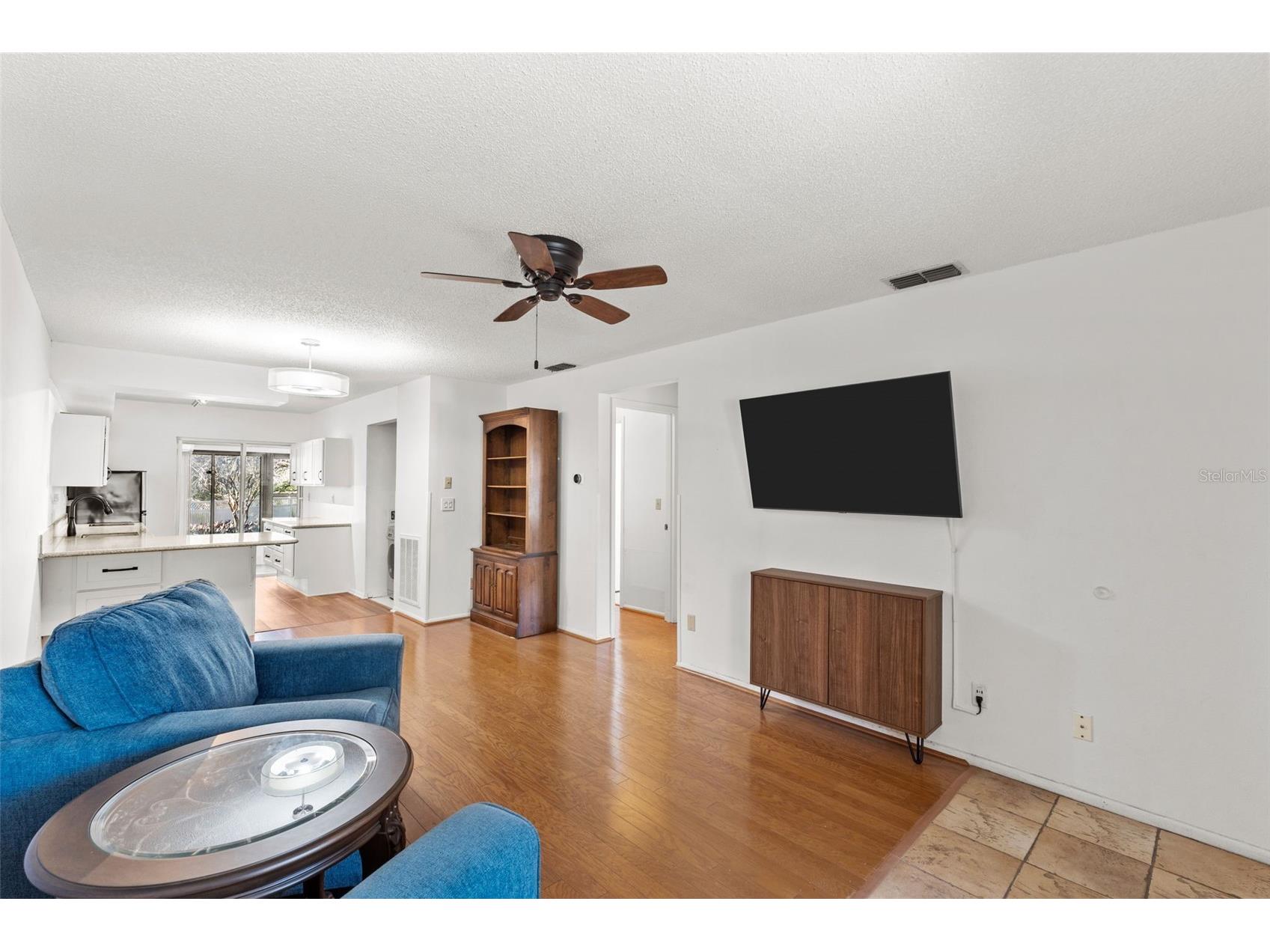 1114 Castlemay Circle Dunedin FL 34698 TB8479006 image3