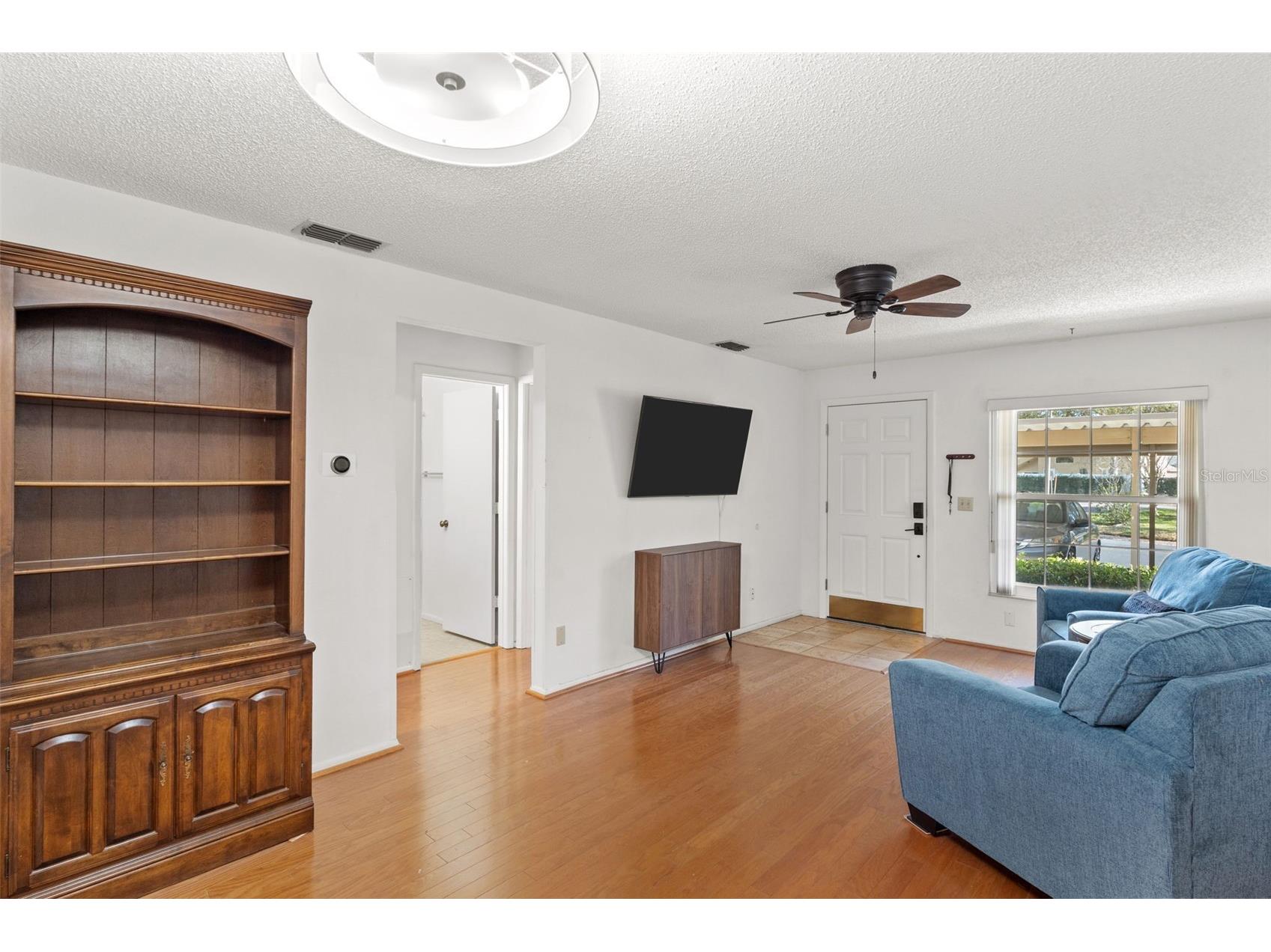 1114 Castlemay Circle Dunedin FL 34698 TB8479006 image4