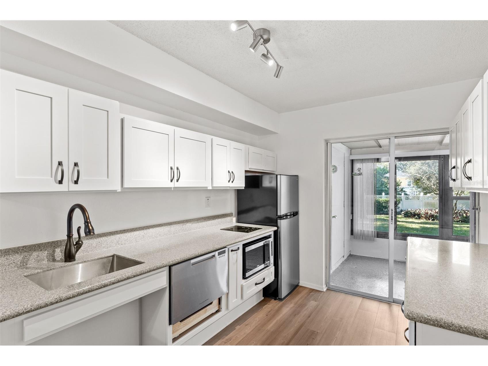 1114 Castlemay Circle Dunedin FL 34698 TB8479006 image7