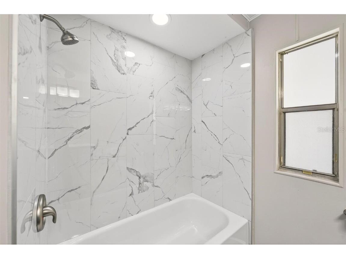 1114 Elkhart Circle Tavares FL 32778 - LAKE FRANCIS G5104648 image31