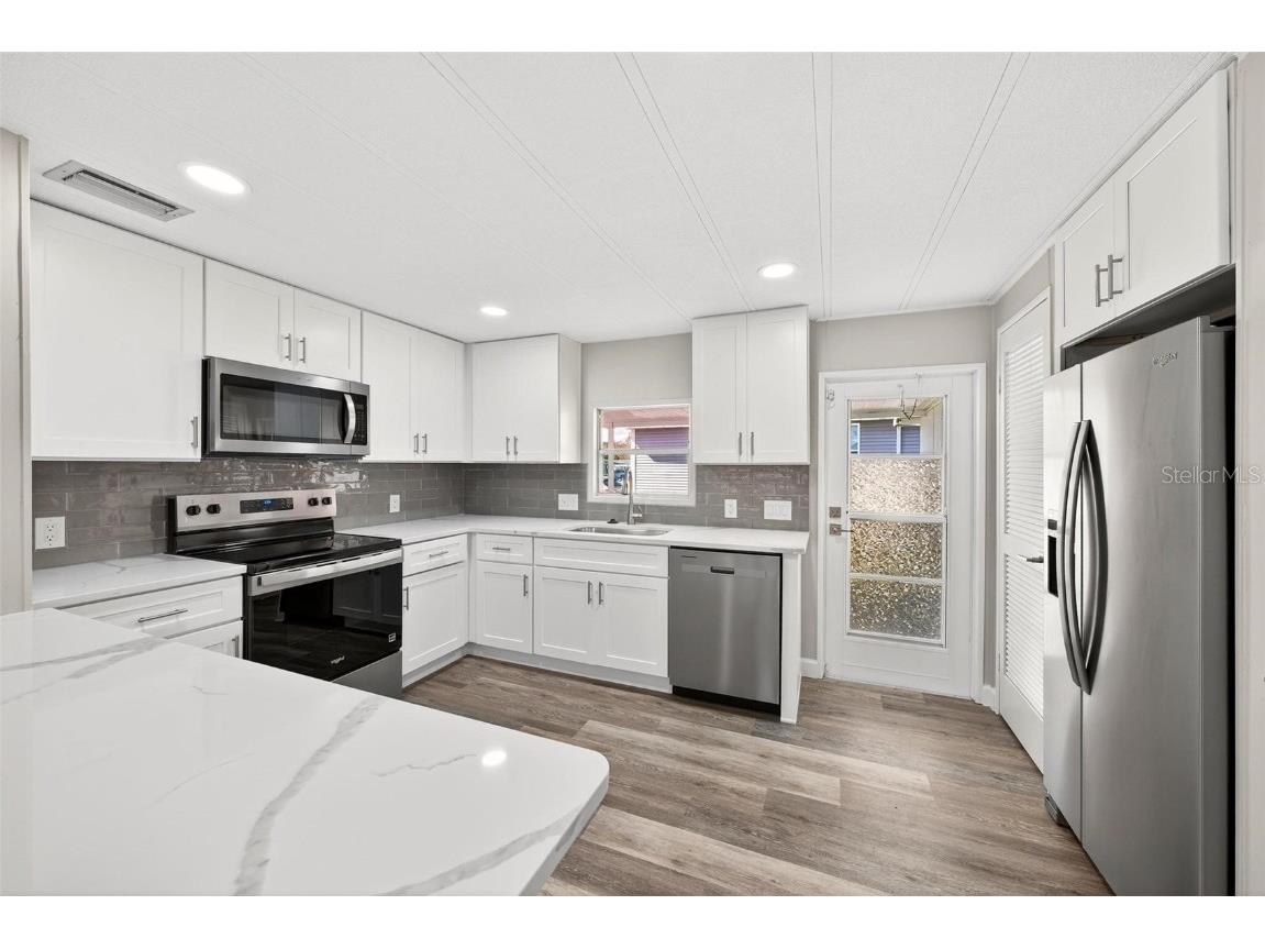 1114 Elkhart Circle Tavares FL 32778 - LAKE FRANCIS G5104648 image4