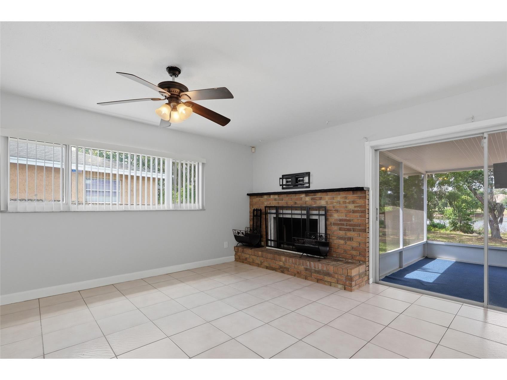 1114 Estatewood Drive Brandon FL 33510 TB8501882 image3