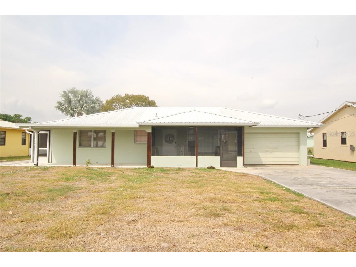 1114 Lisa Lane, Okeechobee, FL, 34974 MLS OK223856 Edina Realty