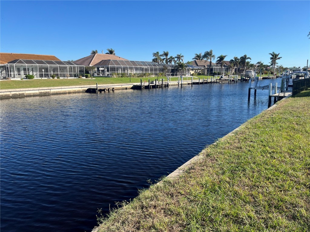 1114 Lucia Drive Punta Gorda FL 33950 C7517131 image4