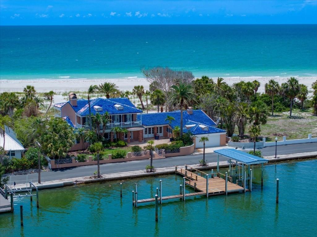 1114 Mandalay Point Clearwater Beach FL 33767 - CLEARWATER HARBOR/GULF OF MEXI TB8395604 image2