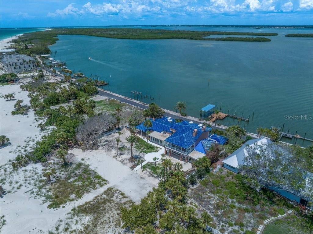 1114 Mandalay Point Clearwater Beach FL 33767 - CLEARWATER HARBOR/GULF OF MEXI TB8395604 image27