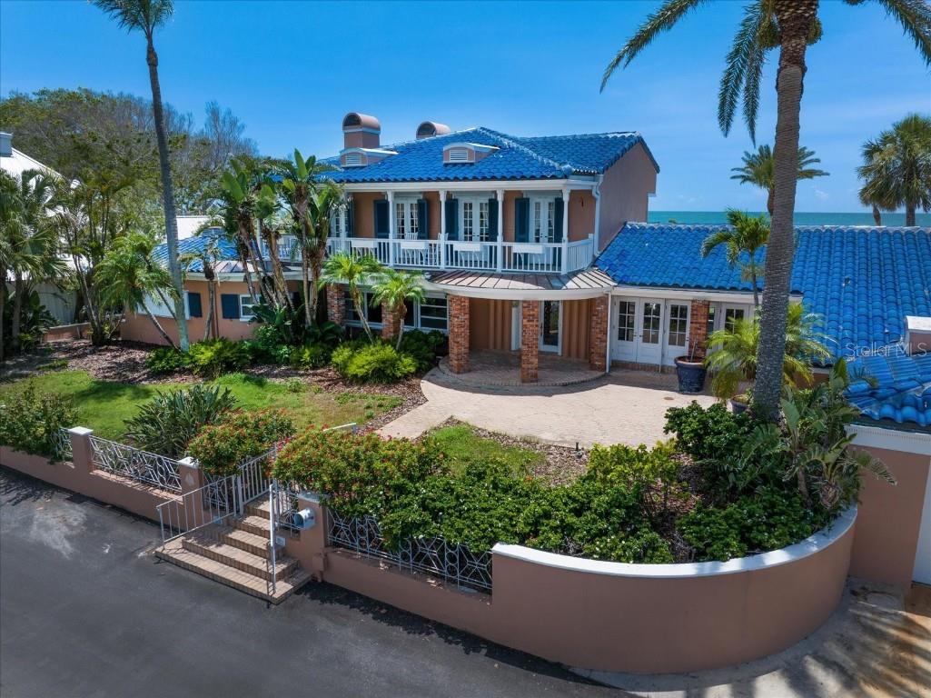 1114 Mandalay Point Clearwater Beach FL 33767 - CLEARWATER HARBOR/GULF OF MEXI TB8395604 image3