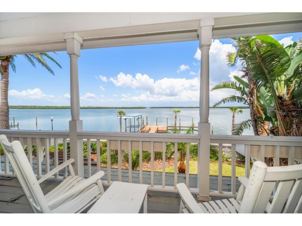 1114 Mandalay Point Clearwater Beach FL 33767 - CLEARWATER HARBOR/GULF OF MEXI TB8395604 image4