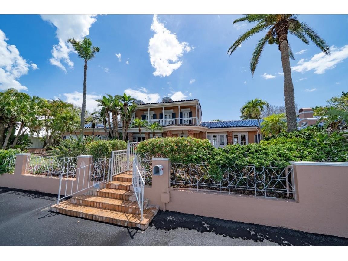 1114 Mandalay Point Clearwater Beach FL 33767 - CLEARWATER HARBOR/GULF OF MEXI TB8395604 image5