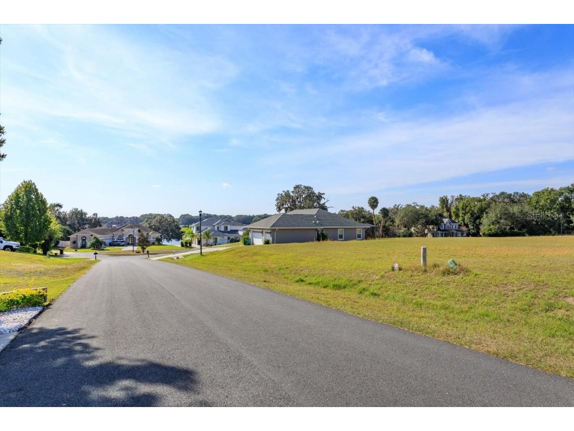 1114 Myrtle Breezes Court Fruitland Park FL 34731 O6364765 image1