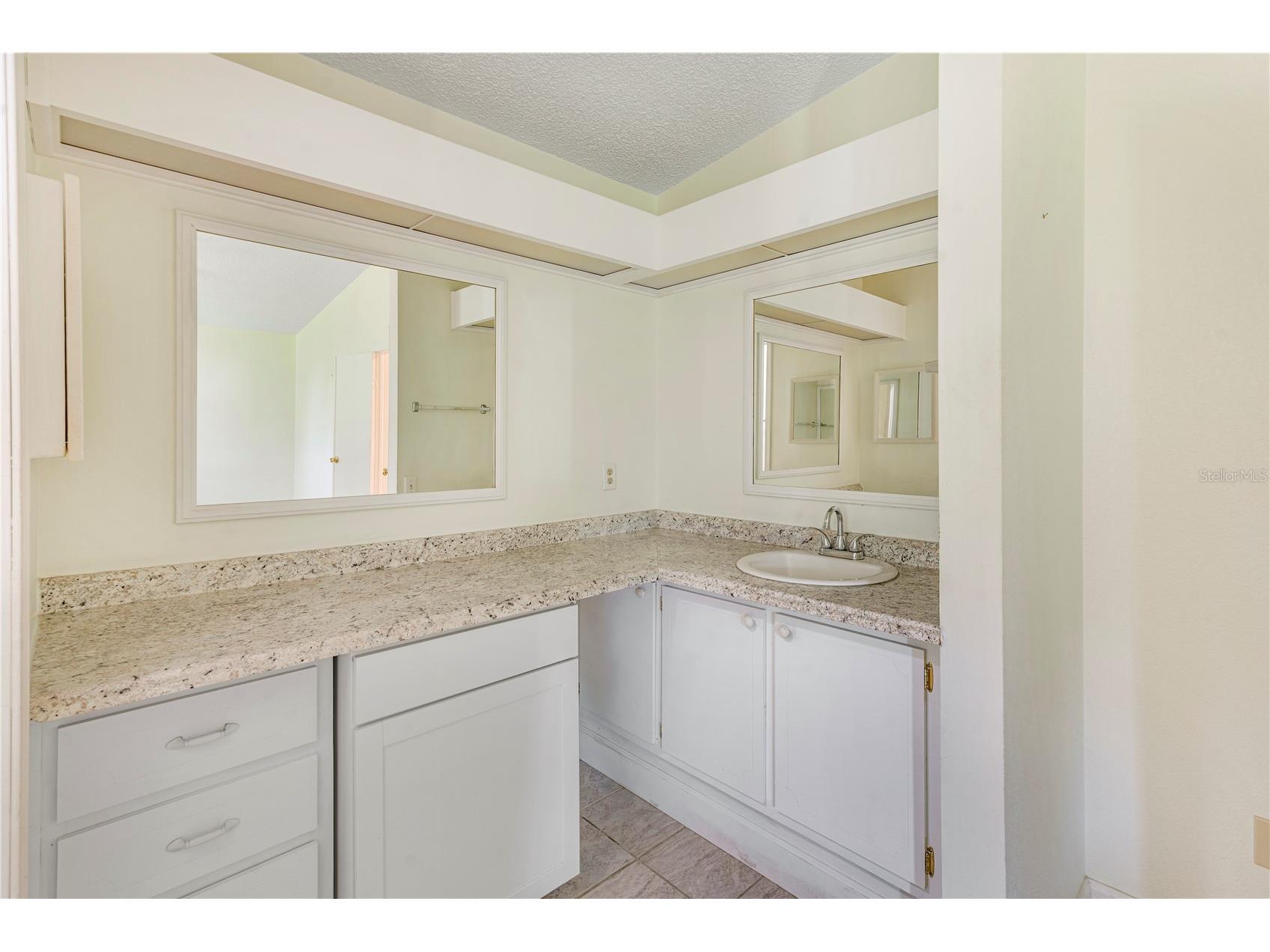 1114 Paradise Drive Lady Lake FL 32159 G5111947 image24