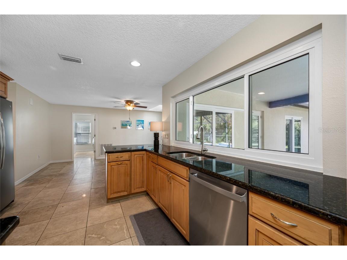 1114 Pelican Place Safety Harbor FL 34695 A4666323 image25