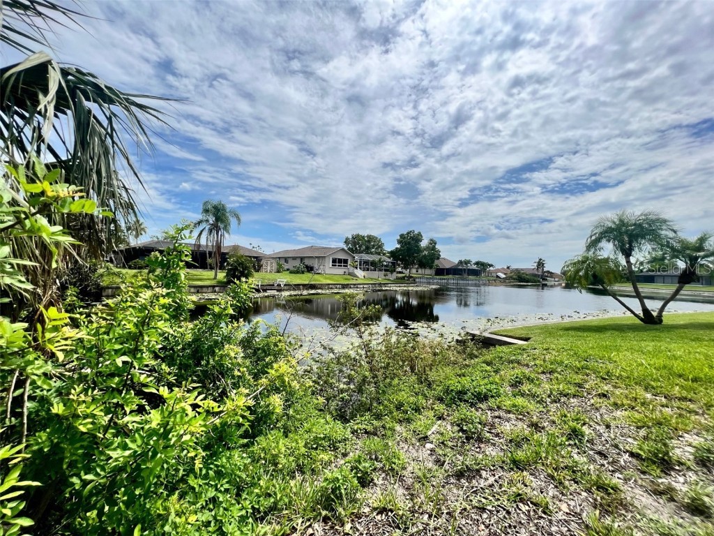 1114 SW 12th Terrace Cape Coral FL 33991 C7477254 image1