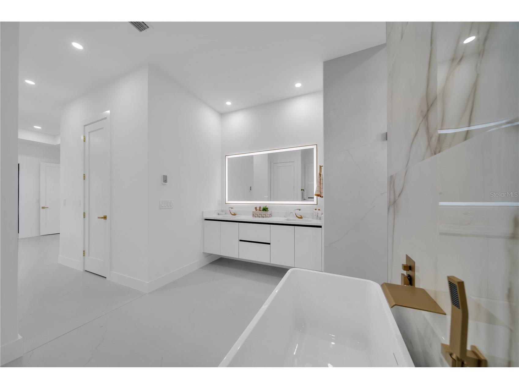 1114 Sw 8th Pl Cape Coral FL 33991 TB8505757 image27