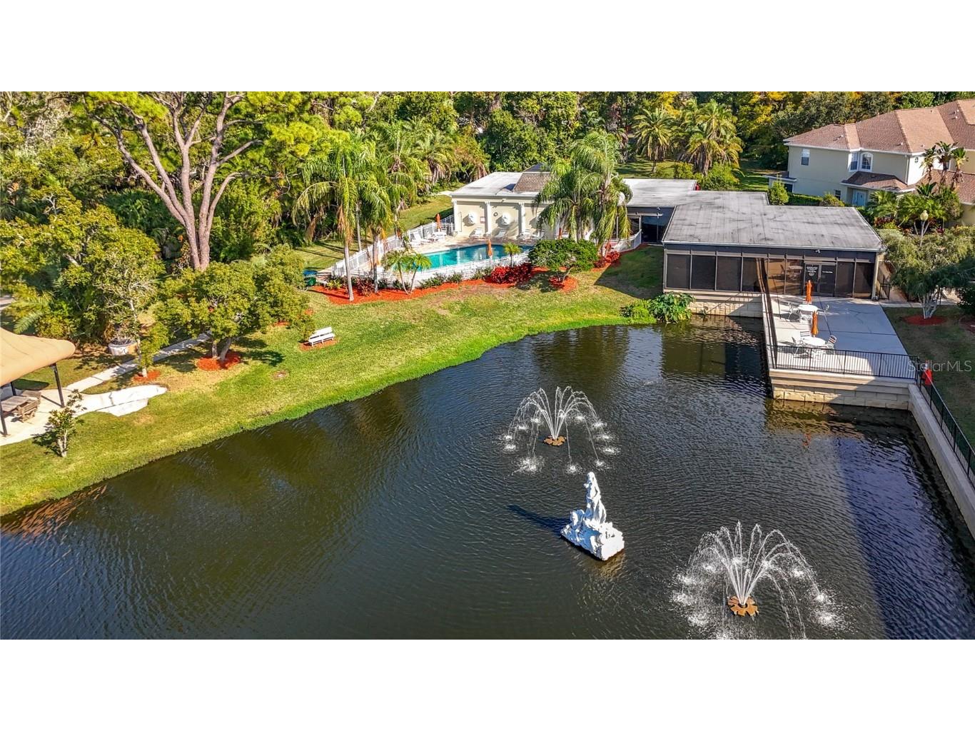 11142 Kapok Grand Circle Saint Petersburg FL 33708 TB8447615 image11