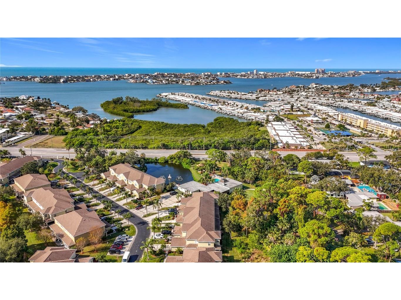 11142 Kapok Grand Circle Saint Petersburg FL 33708 TB8447615 image19