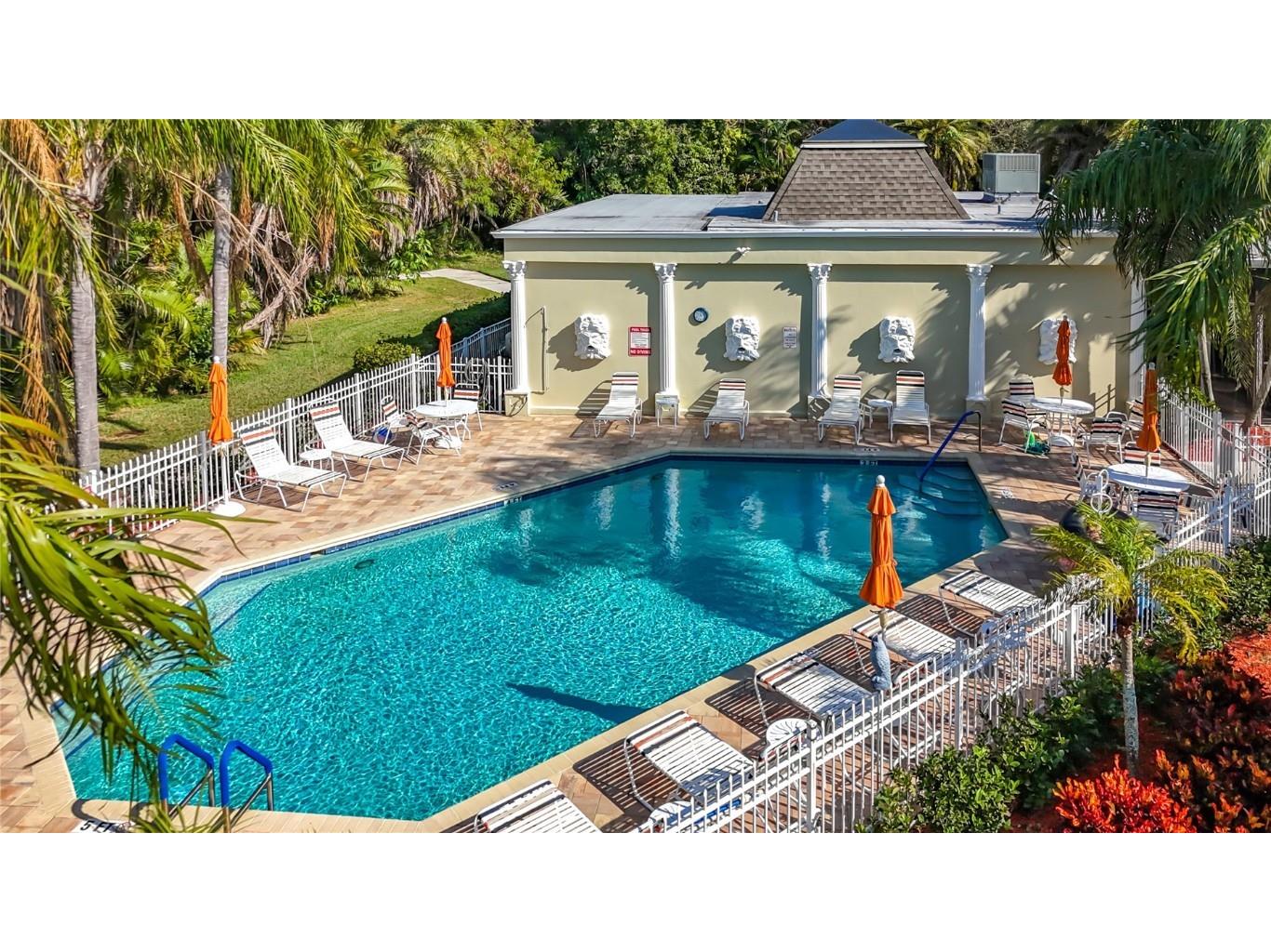 11142 Kapok Grand Circle Saint Petersburg FL 33708 TB8447615 image21