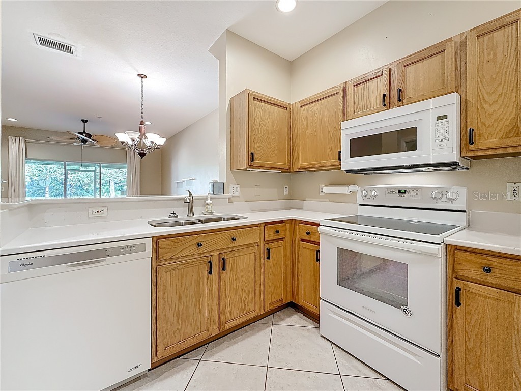 11142 Kapok Grand Circle Saint Petersburg FL 33708 TB8447615 image27