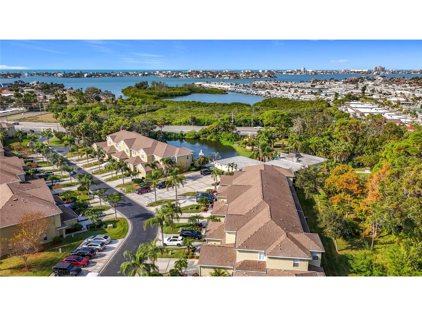 11142 Kapok Grand Circle Saint Petersburg FL 33708 TB8447615 image3