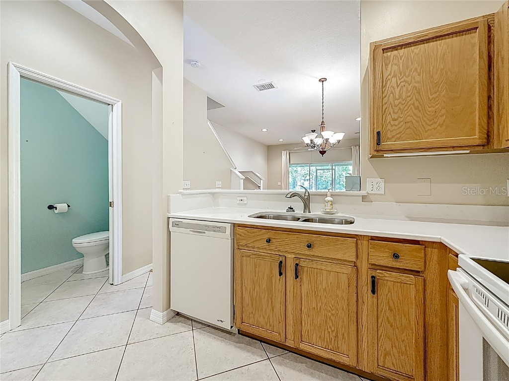 11142 Kapok Grand Circle Saint Petersburg FL 33708 TB8447615 image30