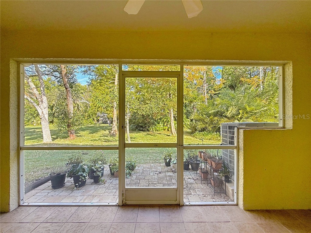 11142 Kapok Grand Circle Saint Petersburg FL 33708 TB8447615 image40