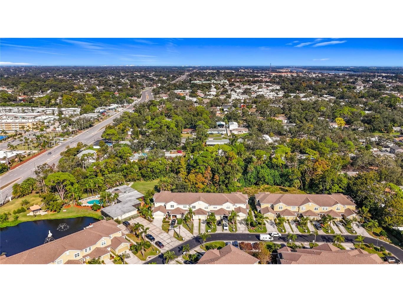 11142 Kapok Grand Circle Saint Petersburg FL 33708 TB8447615 image71