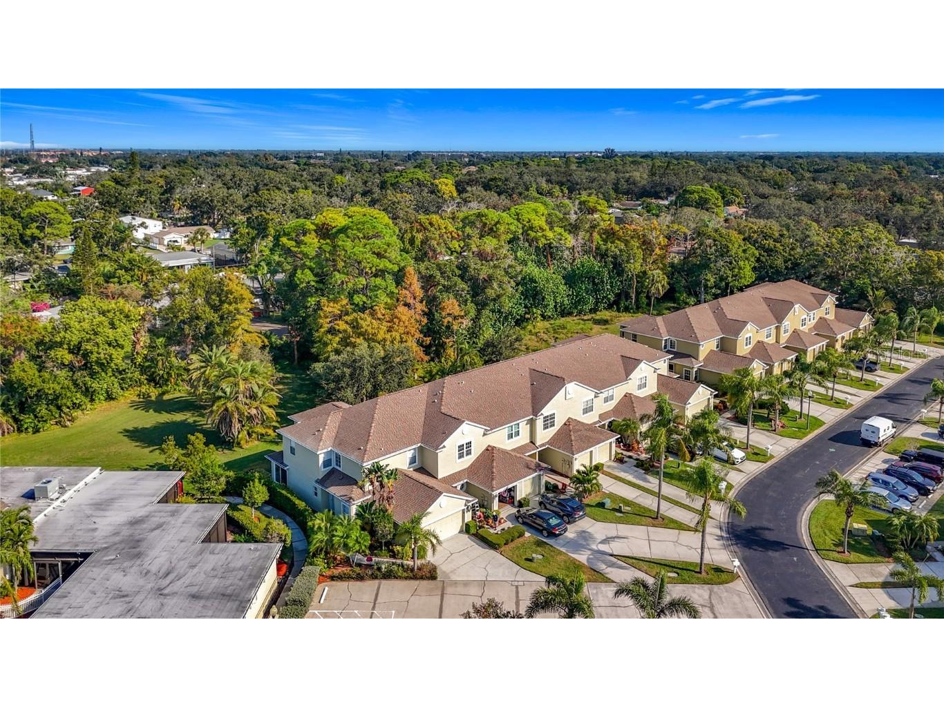 11142 Kapok Grand Circle Saint Petersburg FL 33708 TB8447615 image73