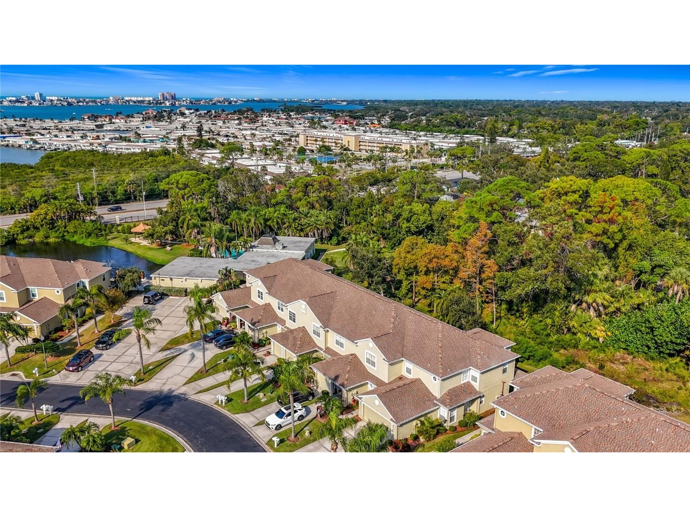 11142 Kapok Grand Circle Saint Petersburg FL 33708 TB8447615 image75