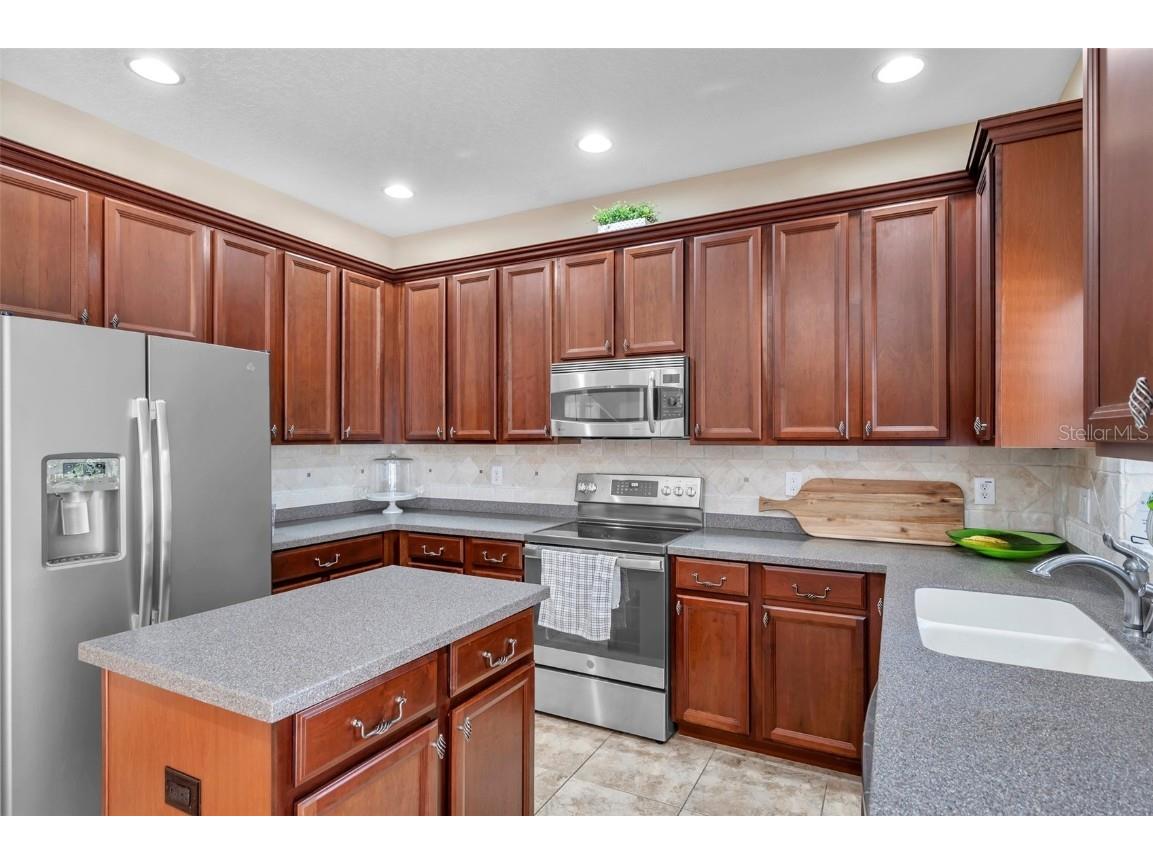 11144 Oyster Bay Circle New Port Richey FL 34654 - WEST MOON LAKE W7881030 image21