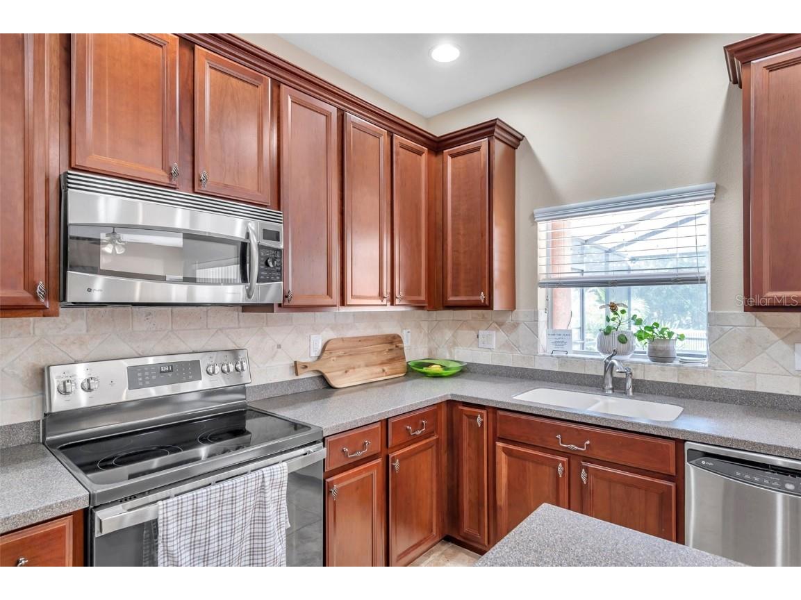 11144 Oyster Bay Circle New Port Richey FL 34654 - WEST MOON LAKE W7881030 image23