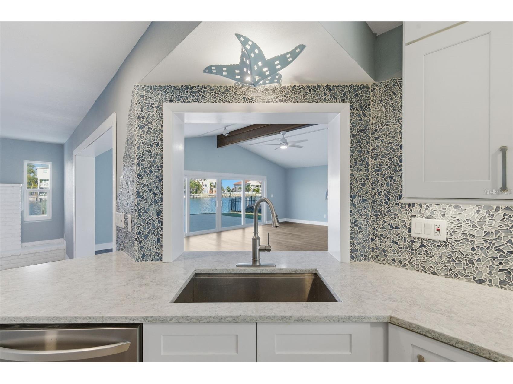 11145 4th Street E Treasure Island FL 33706 - BOCA CIEGA BAY TB8472377 image24