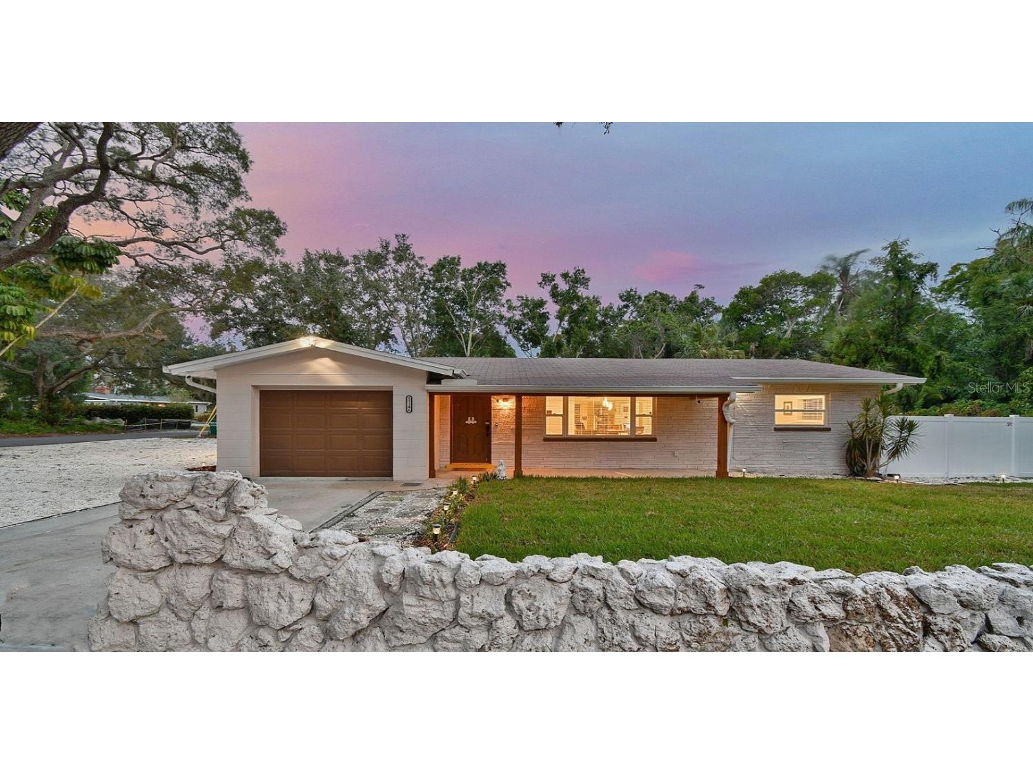 11146 51st Avenue N Saint Petersburg FL 33708 U8207777 image1